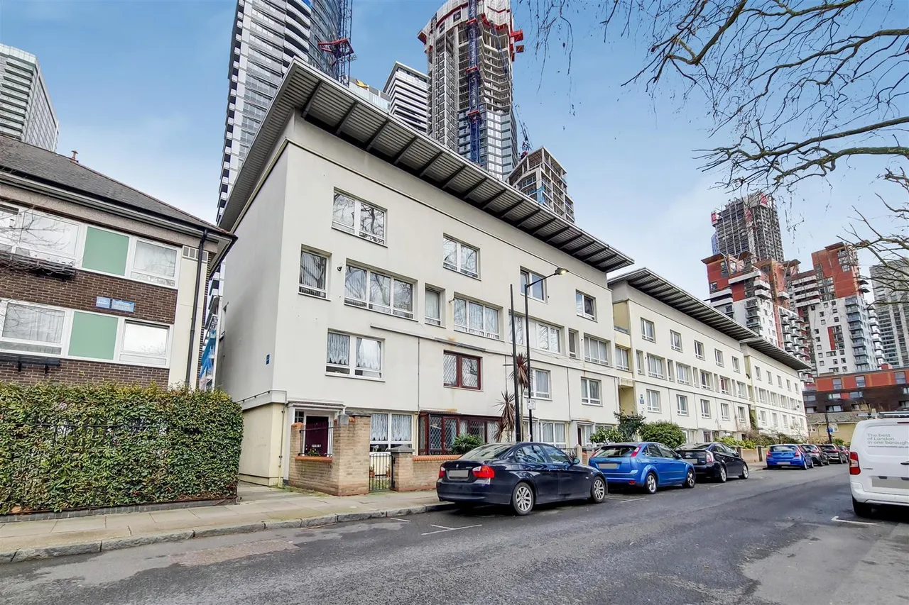 Strafford Street, Canary Wharf, E14, photo 4