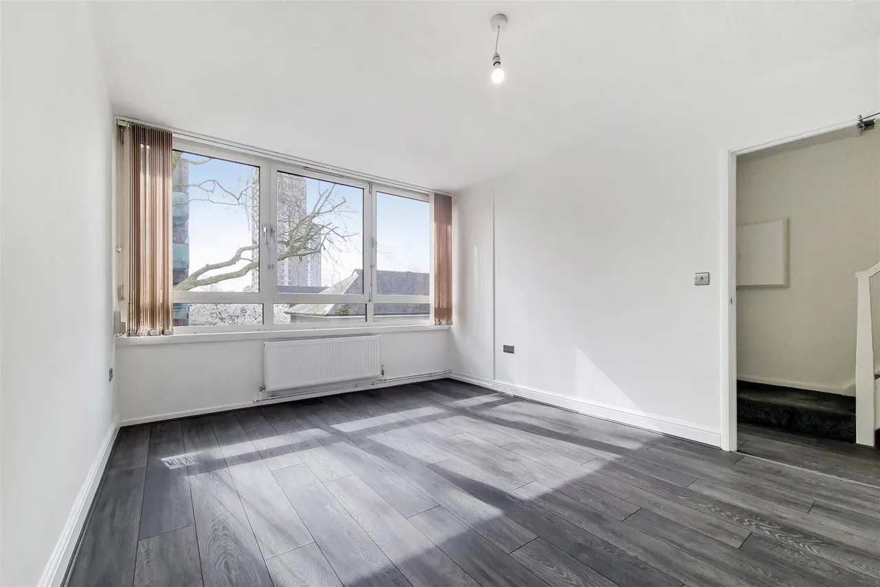 4 bed flat for sale, Strafford Street, Canary Wharf, E14