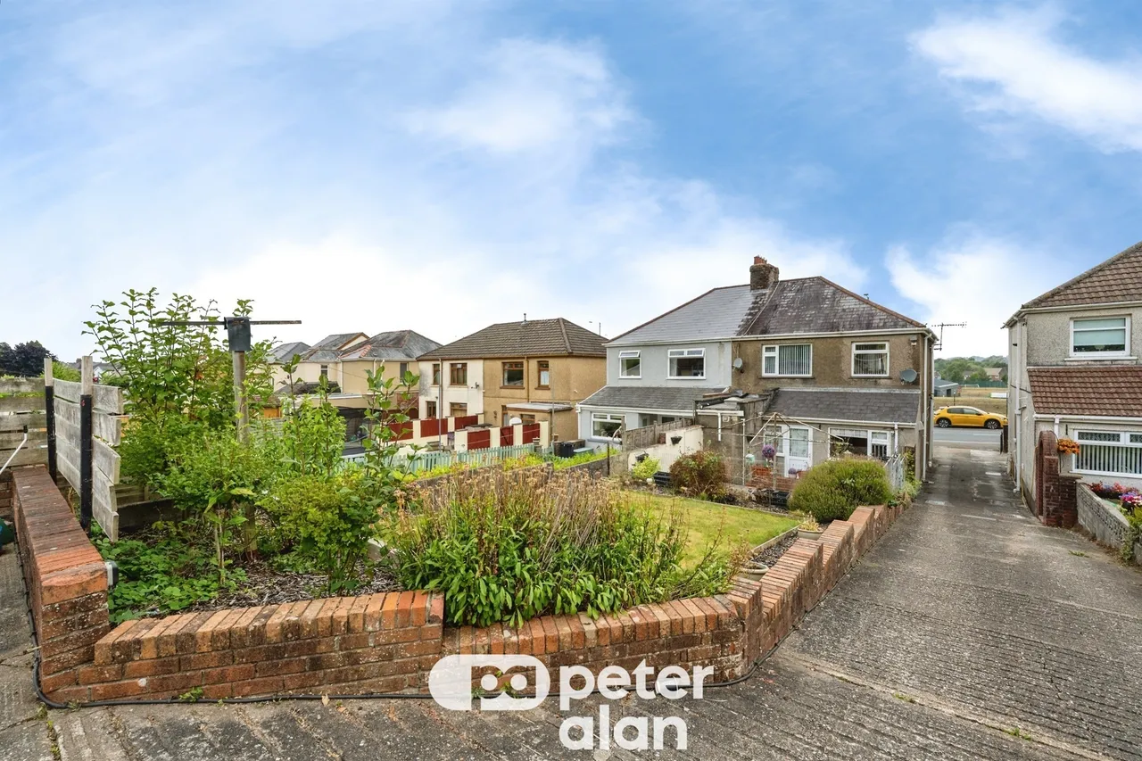 Old Road, Neath, SA11, photo 11