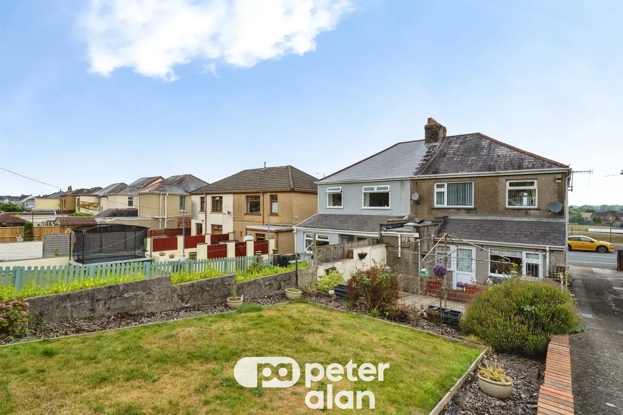 Old Road, Neath, SA11, photo 12