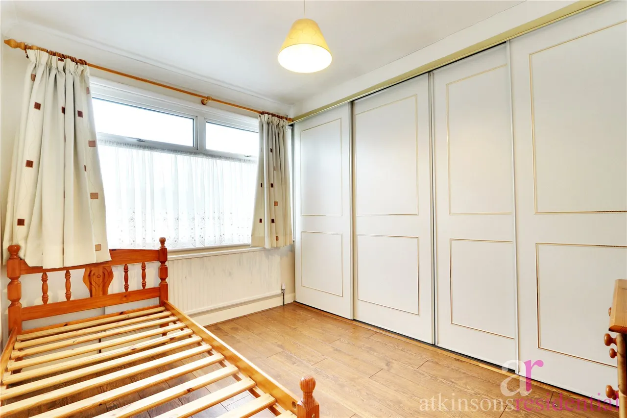 Herrongate Close, Enfield, Middlesex, EN1 3BN, photo 9