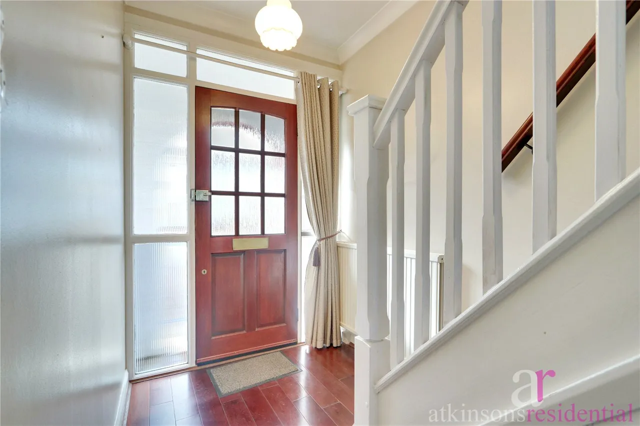 Herrongate Close, Enfield, Middlesex, EN1 3BN, photo 8