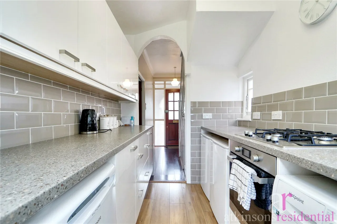 Herrongate Close, Enfield, Middlesex, EN1 3BN, photo 5
