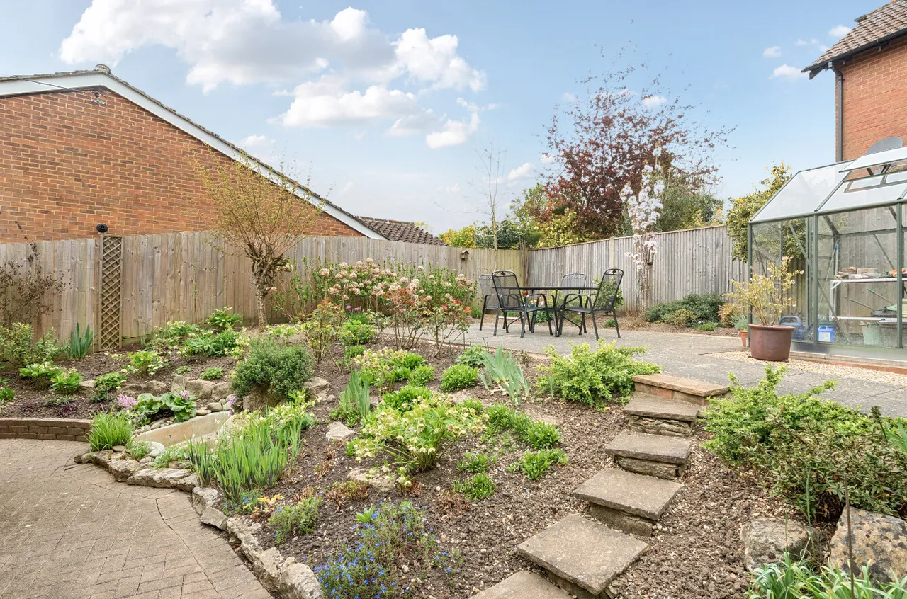 Old Cottage Close, West Wellow, SO51, photo 11
