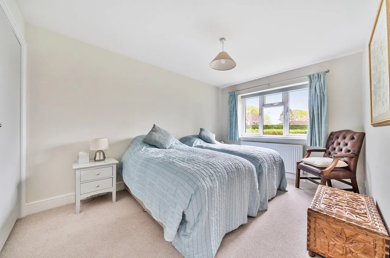 Old Cottage Close, West Wellow, SO51, photo 6