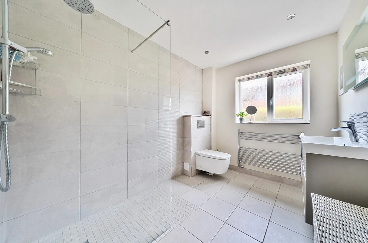 Old Cottage Close, West Wellow, SO51, photo 8