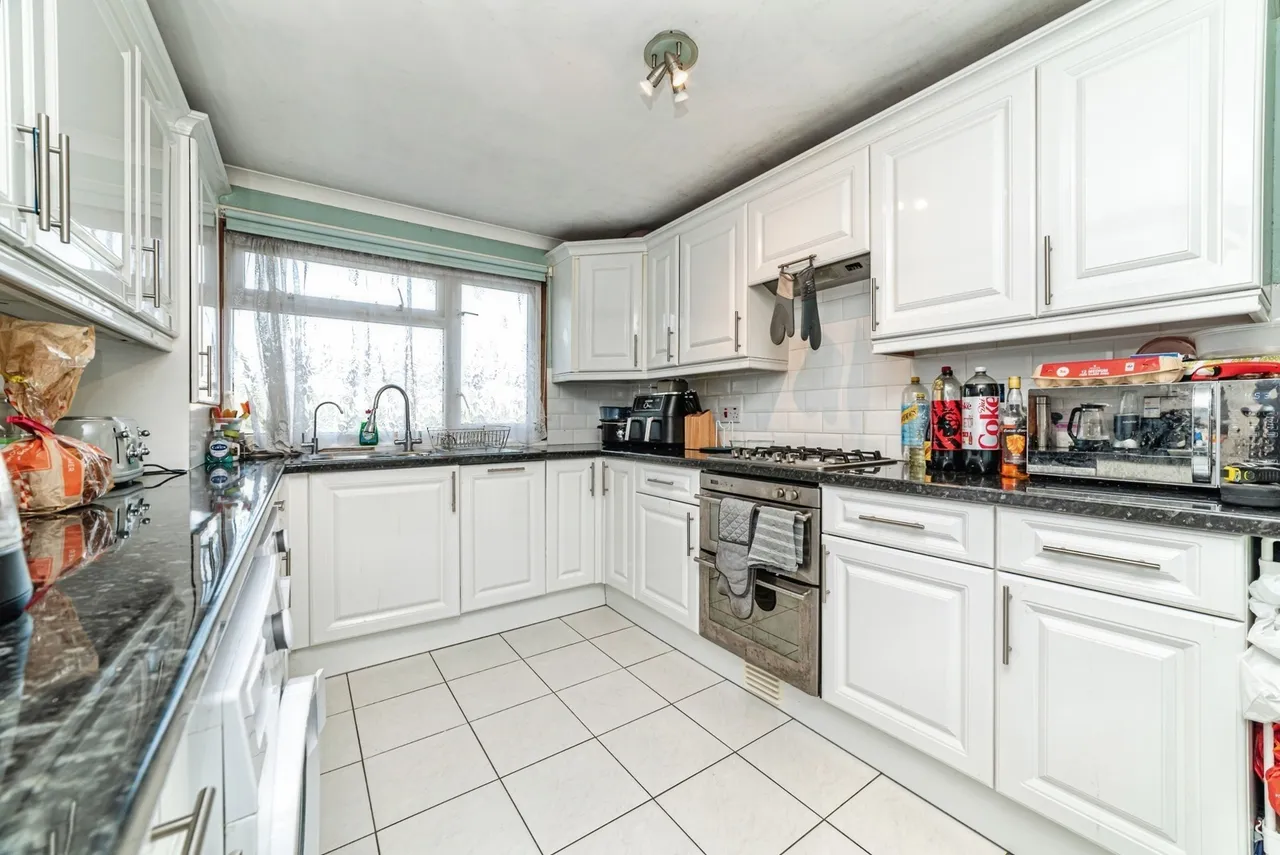 Maldive Road, Basingstoke, RG24, photo 9