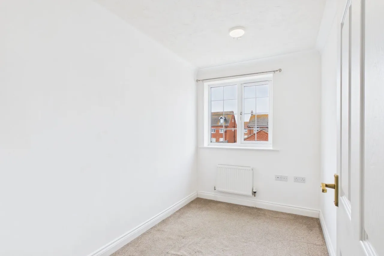 Bluebell Close, Spalding, PE11, photo 13