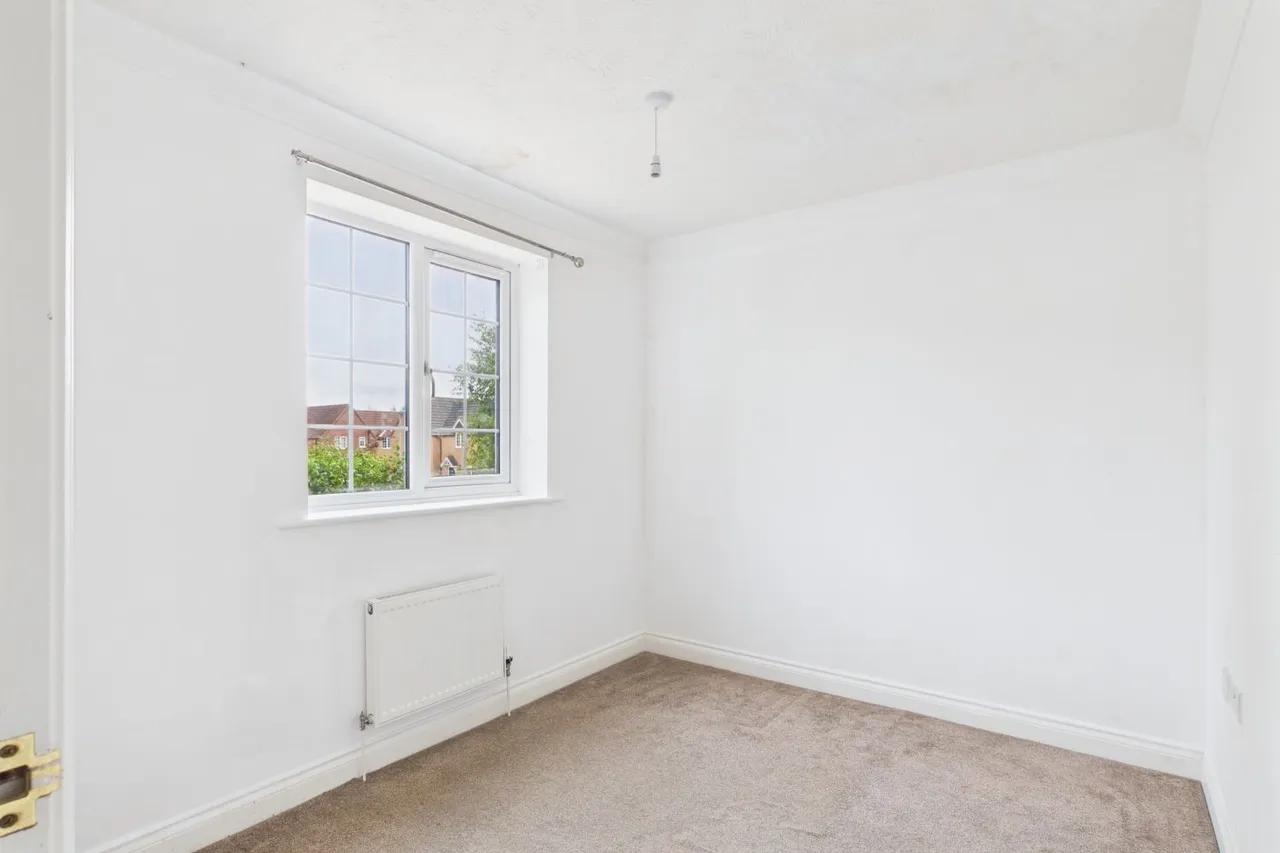 Bluebell Close, Spalding, PE11, photo 12