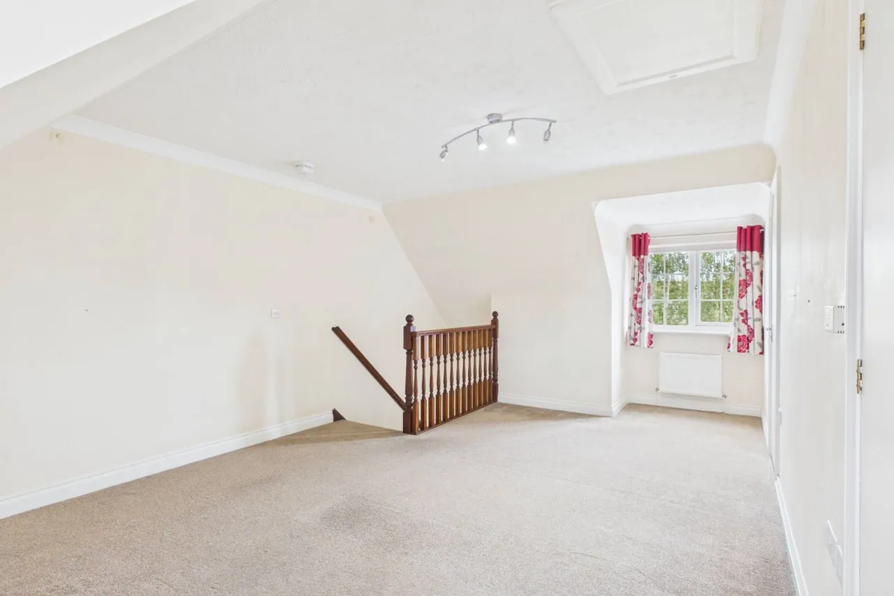 Bluebell Close, Spalding, PE11, photo 17