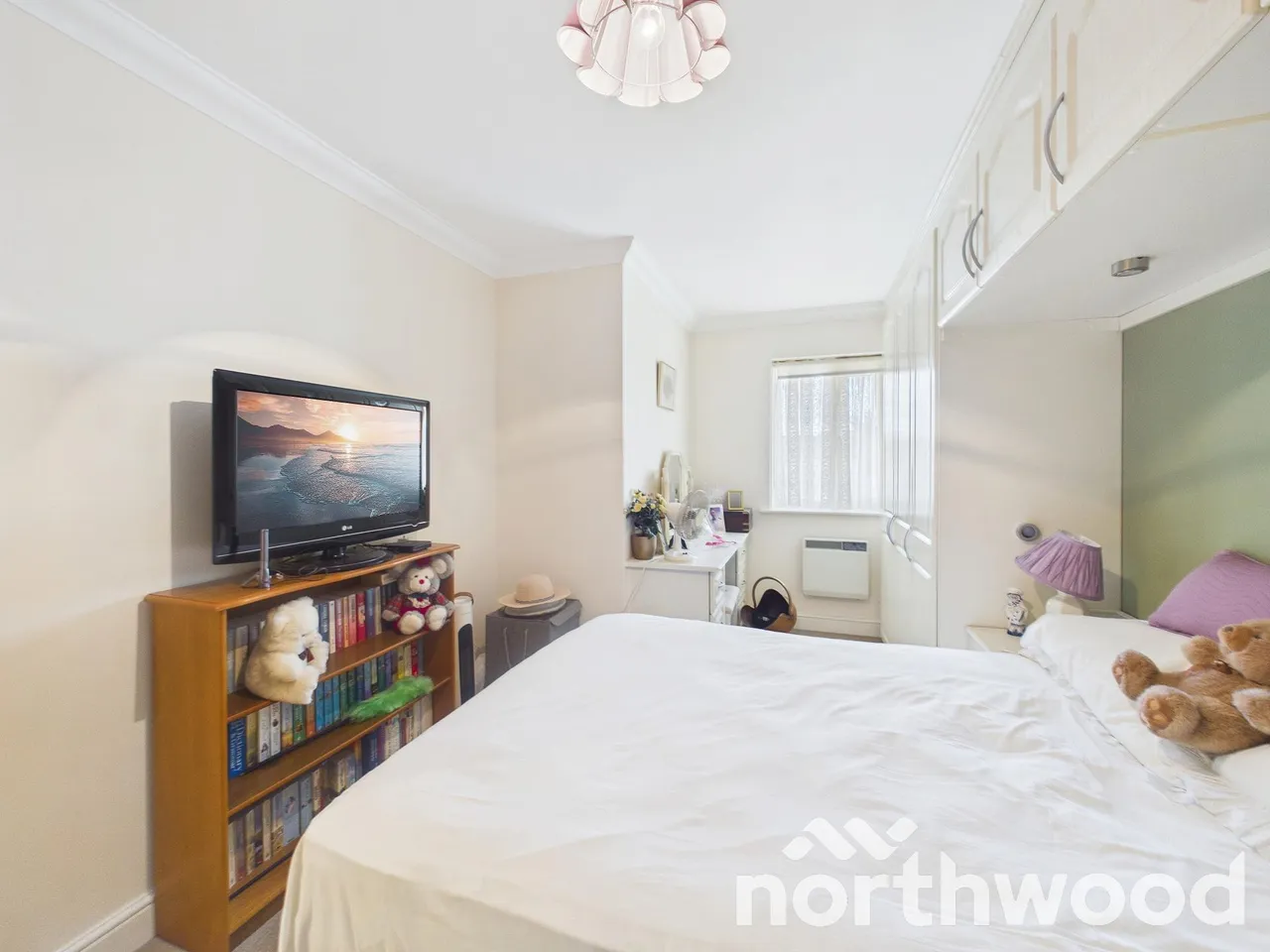 Hoxton Close, Singleton, TN23, photo 13