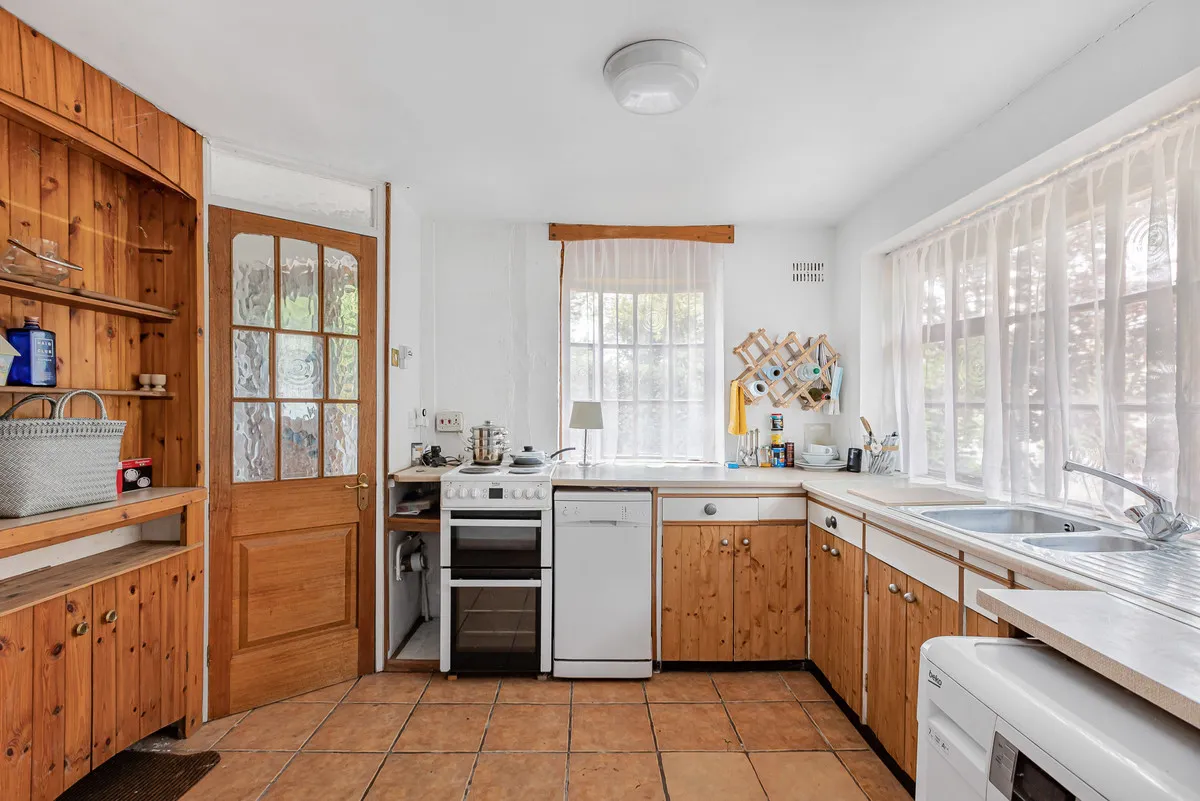 Brumcombe Lane, Bayworth, photo 4