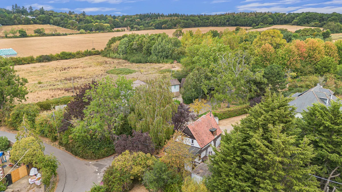 Brumcombe Lane, Bayworth, photo 9