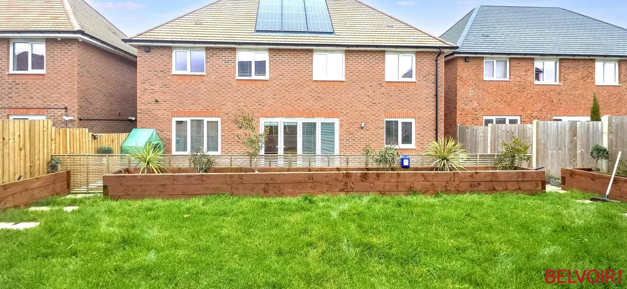 Rangemoor Crescent, Amington, B77, photo 25