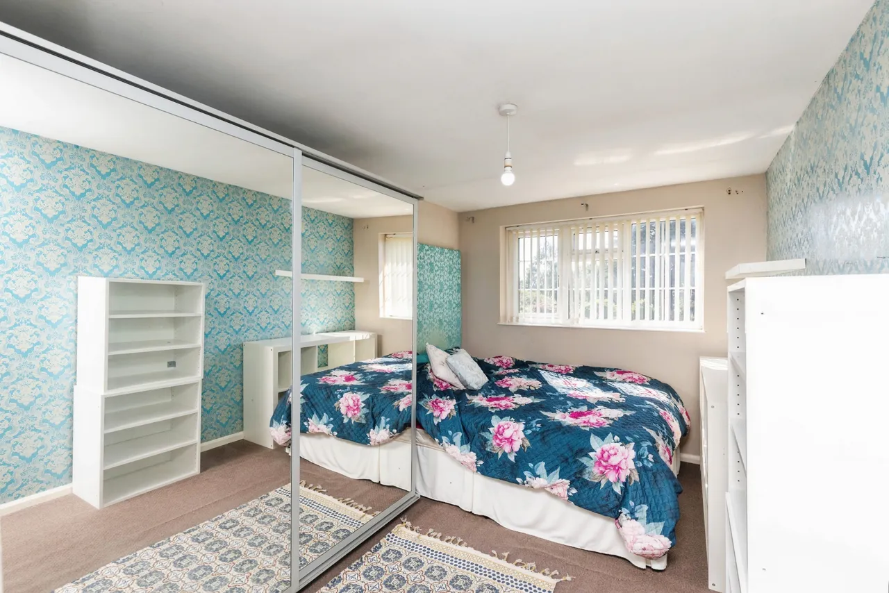 Carr Manor Avenue, Leeds, LS17, photo 21