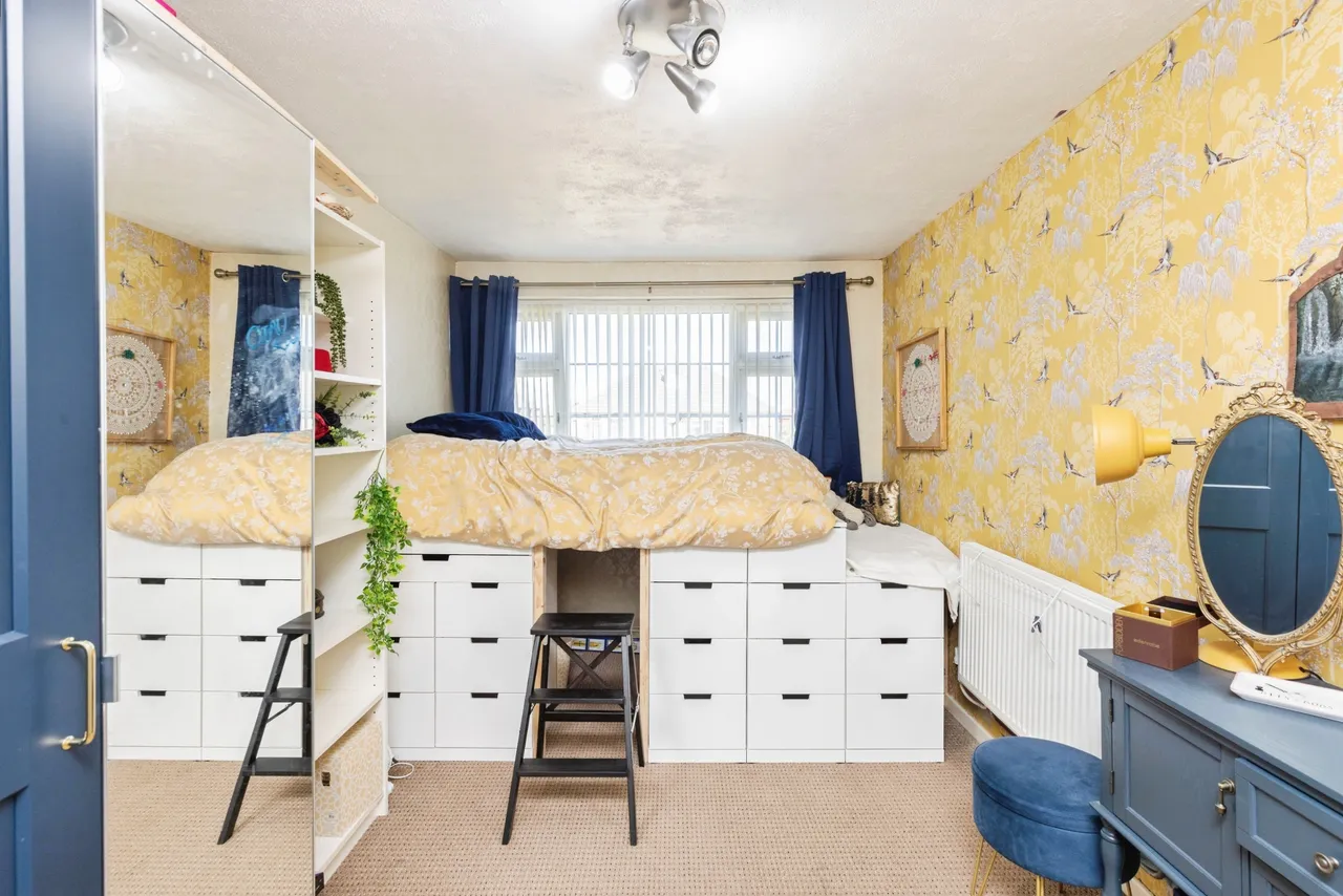 Carr Manor Avenue, Leeds, LS17, photo 25