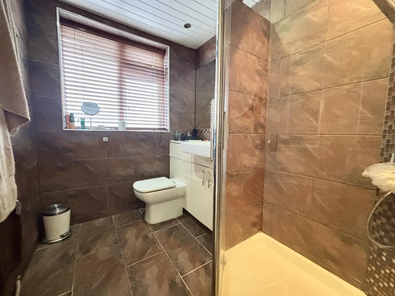 Carr Hey, Moreton, CH46, photo 11