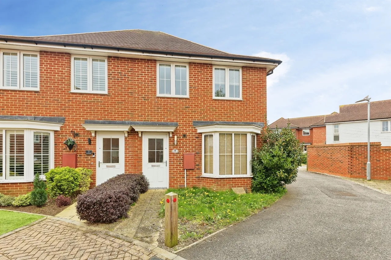 3 bed house for sale — Harrison Road, Aylesham, Canterbury
