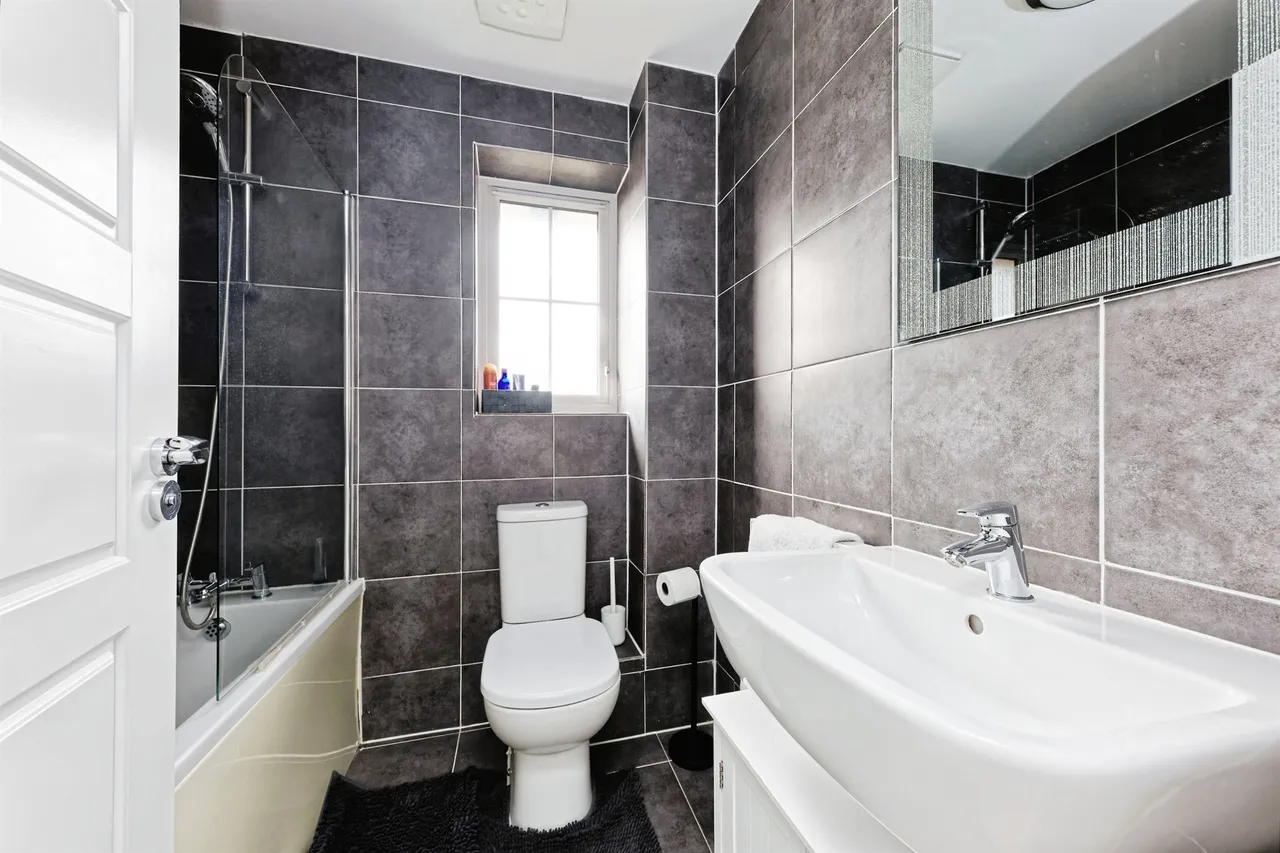 Harrison Road, Aylesham, Canterbury, photo 11