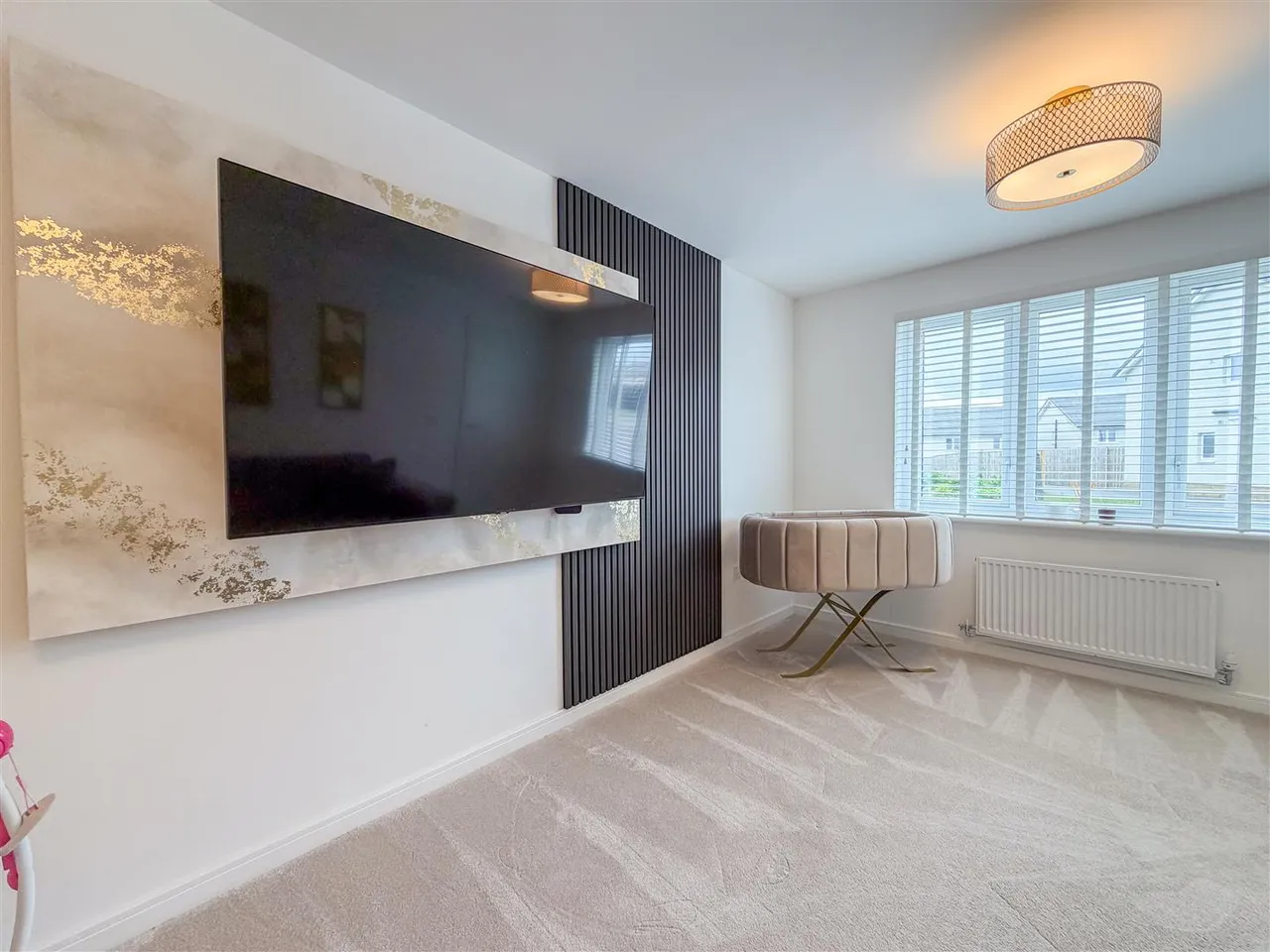 Piper Drive, Glenboig, Coatbridge, ML5 2FY, photo 3
