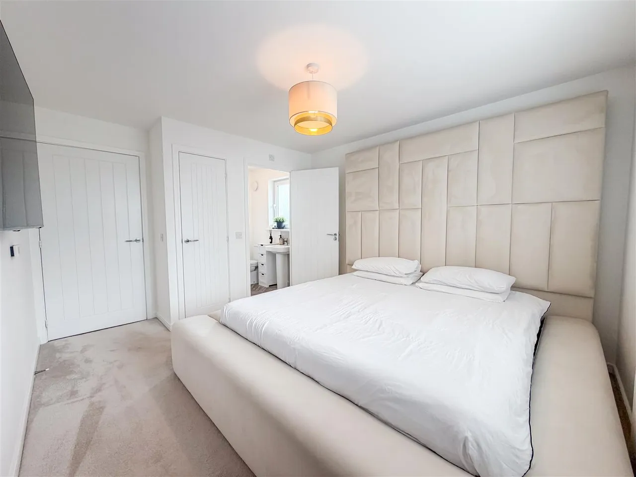 Piper Drive, Glenboig, Coatbridge, ML5 2FY, photo 9