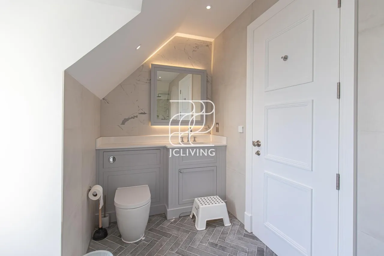 Whistler Drive, Barnet, EN4, photo 27