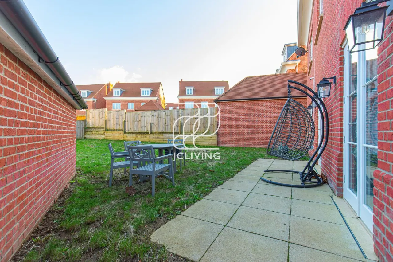 Whistler Drive, Barnet, EN4, photo 29