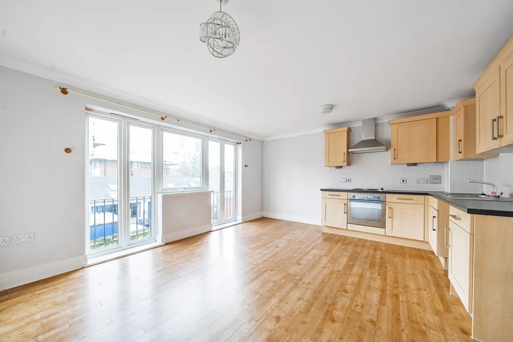Tilbury Close, HA5, photo 3