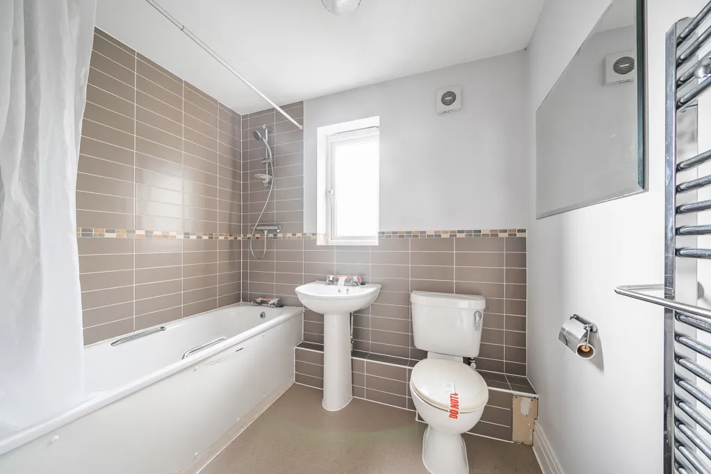 Tilbury Close, HA5, photo 8