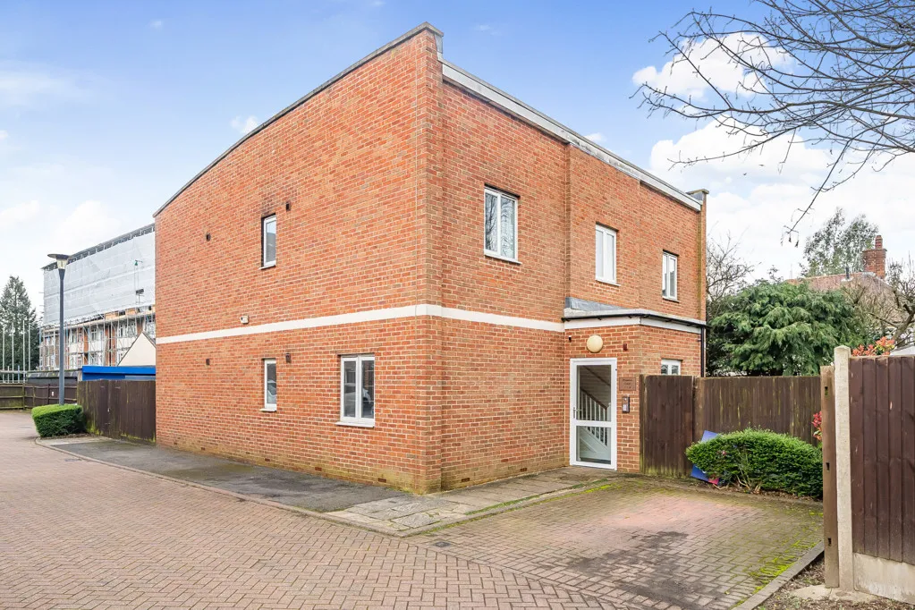 1 bed flat for sale, Tilbury Close, HA5