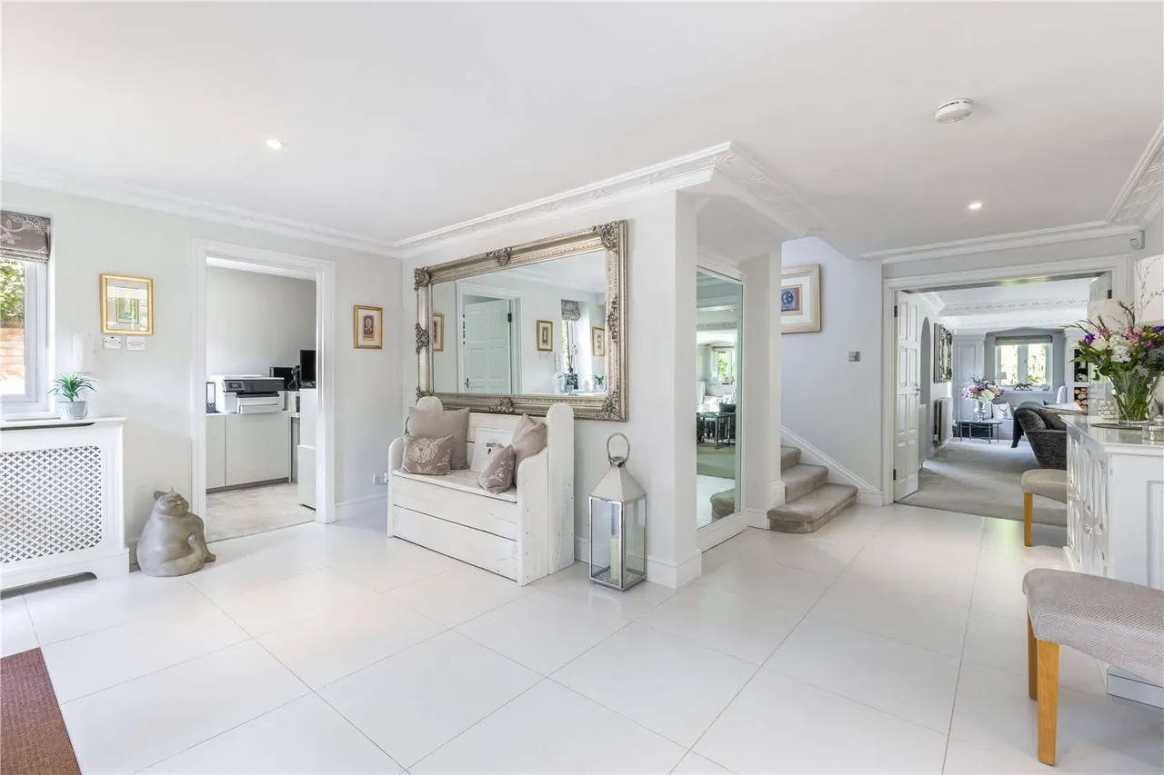 Hertford Road, Welwyn, Hertfordshire, AL6 0BX, photo 4