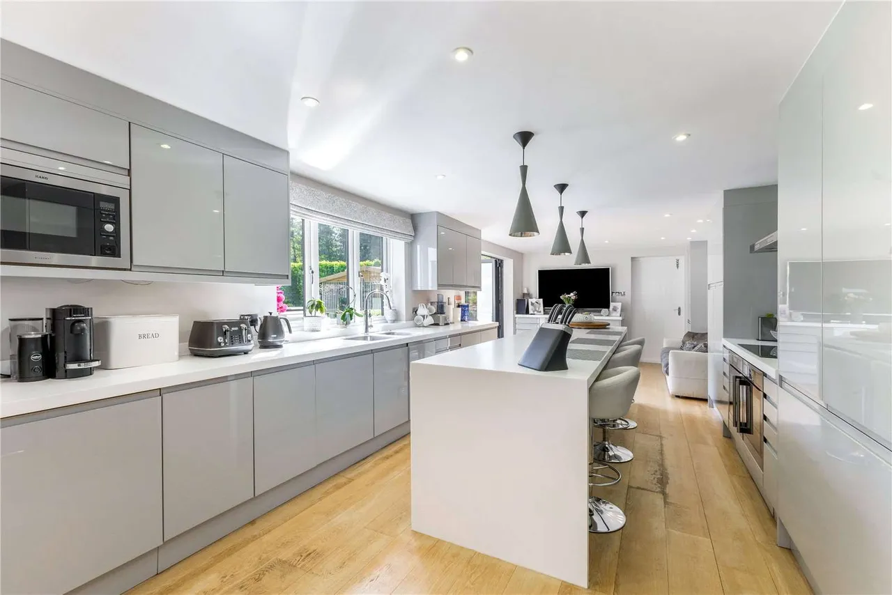 Hertford Road, Welwyn, Hertfordshire, AL6 0BX, photo 6