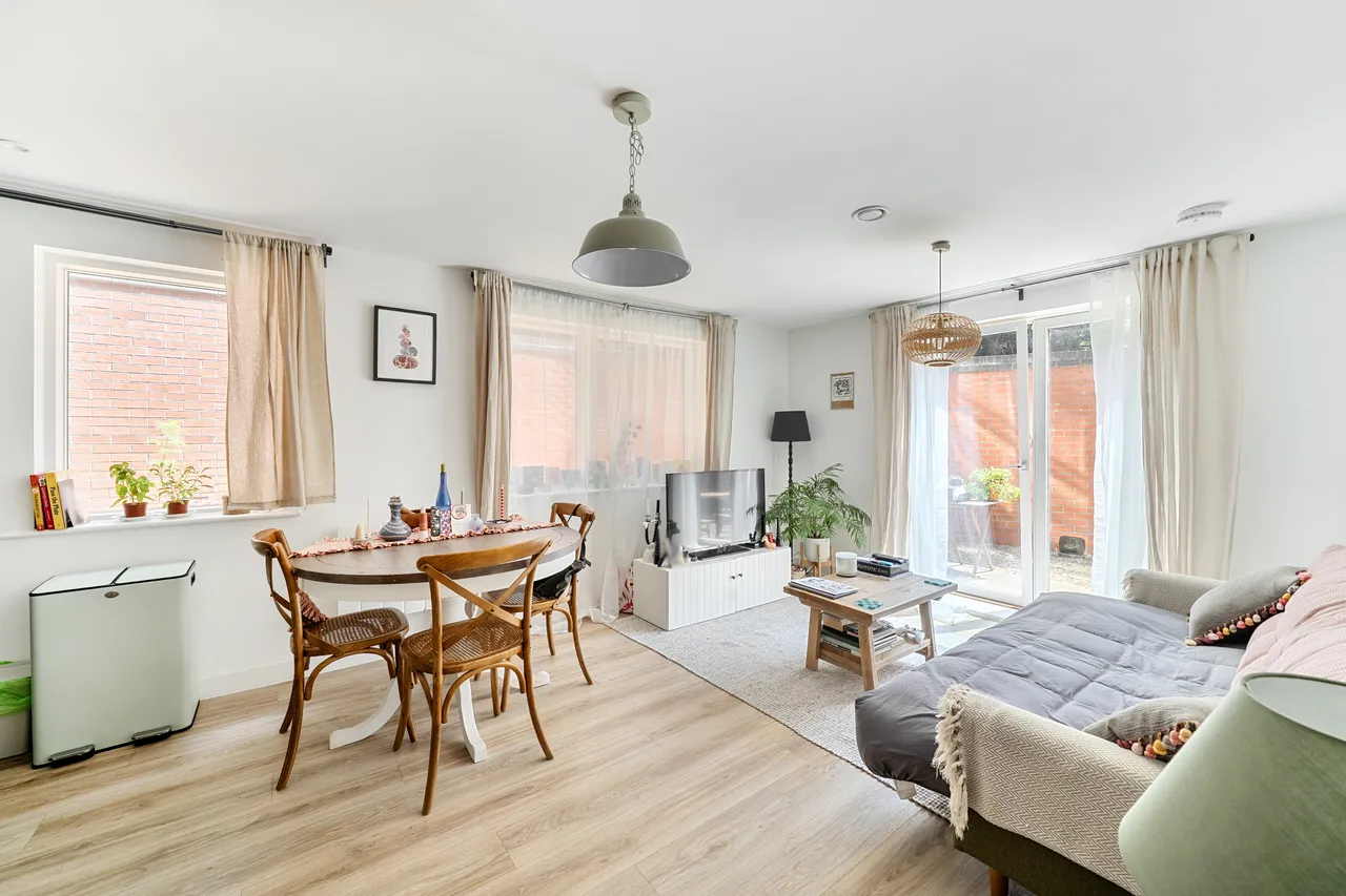 Bath Road, Woodchester, GL5, photo 2