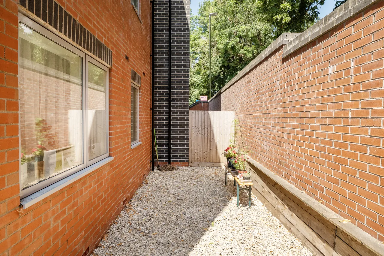 Bath Road, Woodchester, GL5, photo 8