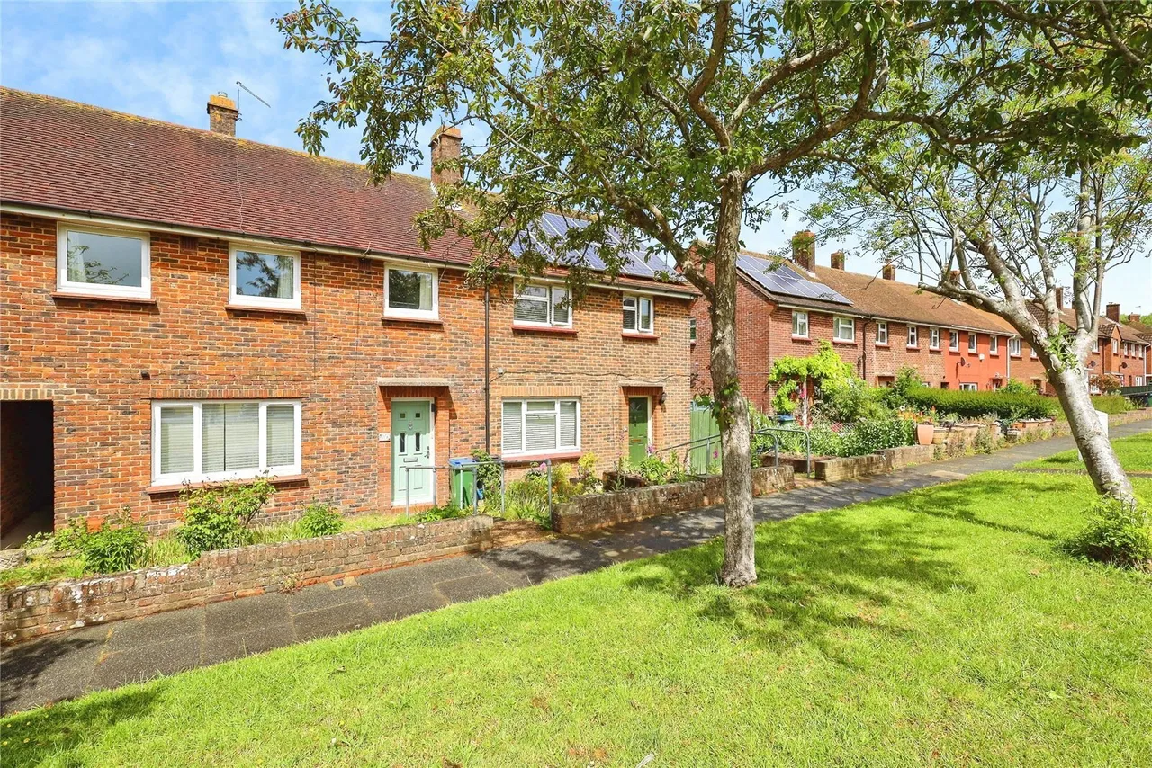 3 bed house for sale, Queens Road, Lewes, BN7