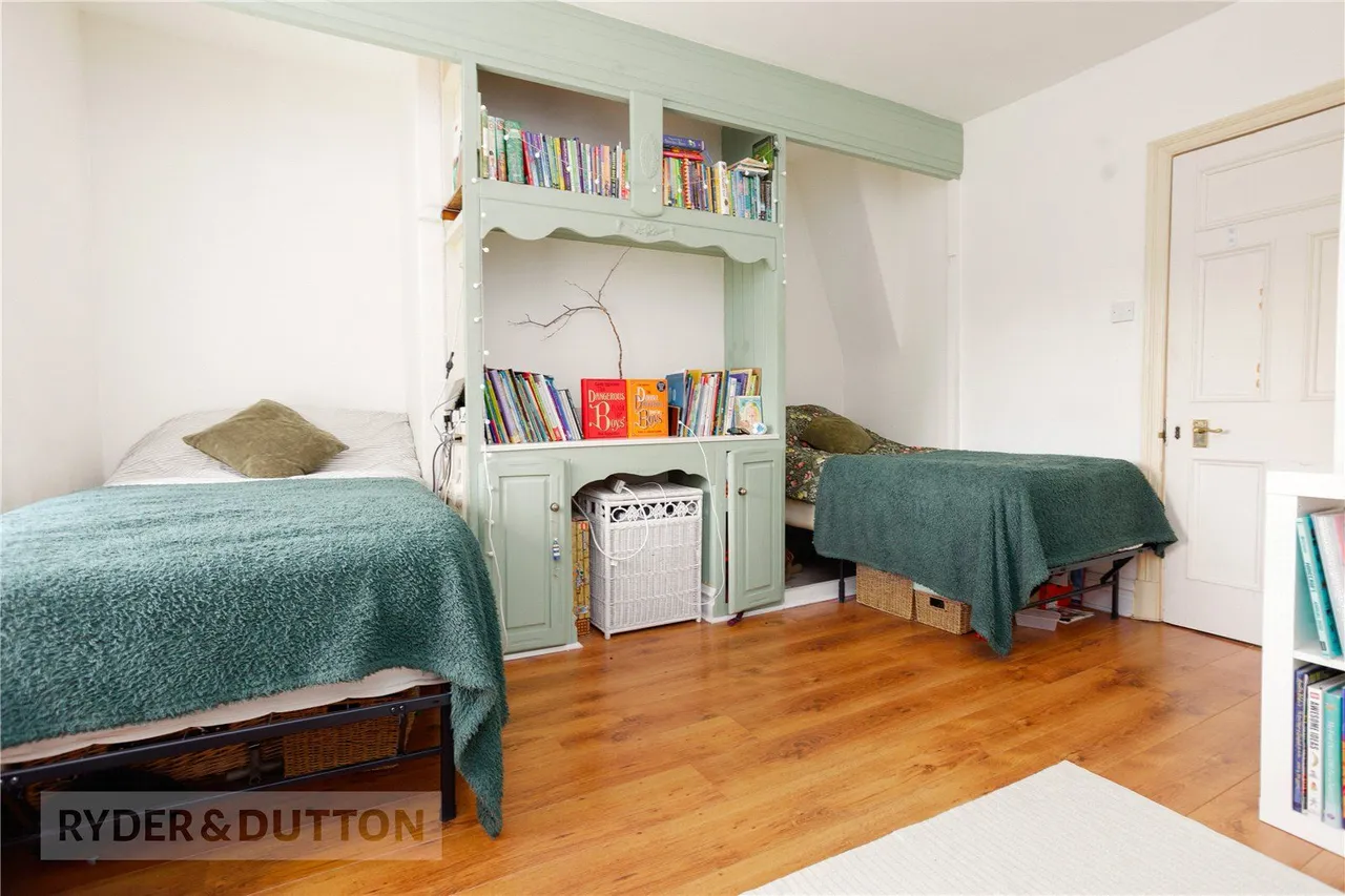 Currier Lane, Ashton-under-Lyne, OL6, photo 12