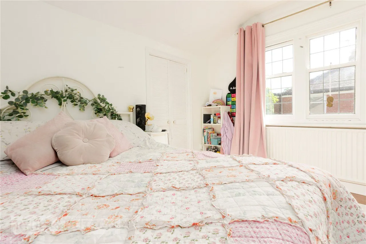 Currier Lane, Ashton-under-Lyne, OL6, photo 16