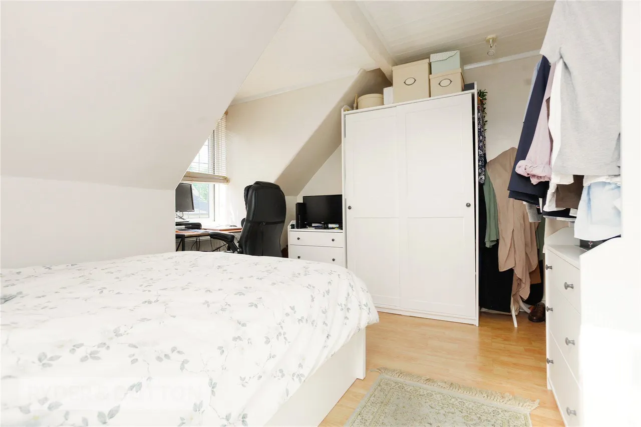 Currier Lane, Ashton-under-Lyne, OL6, photo 21