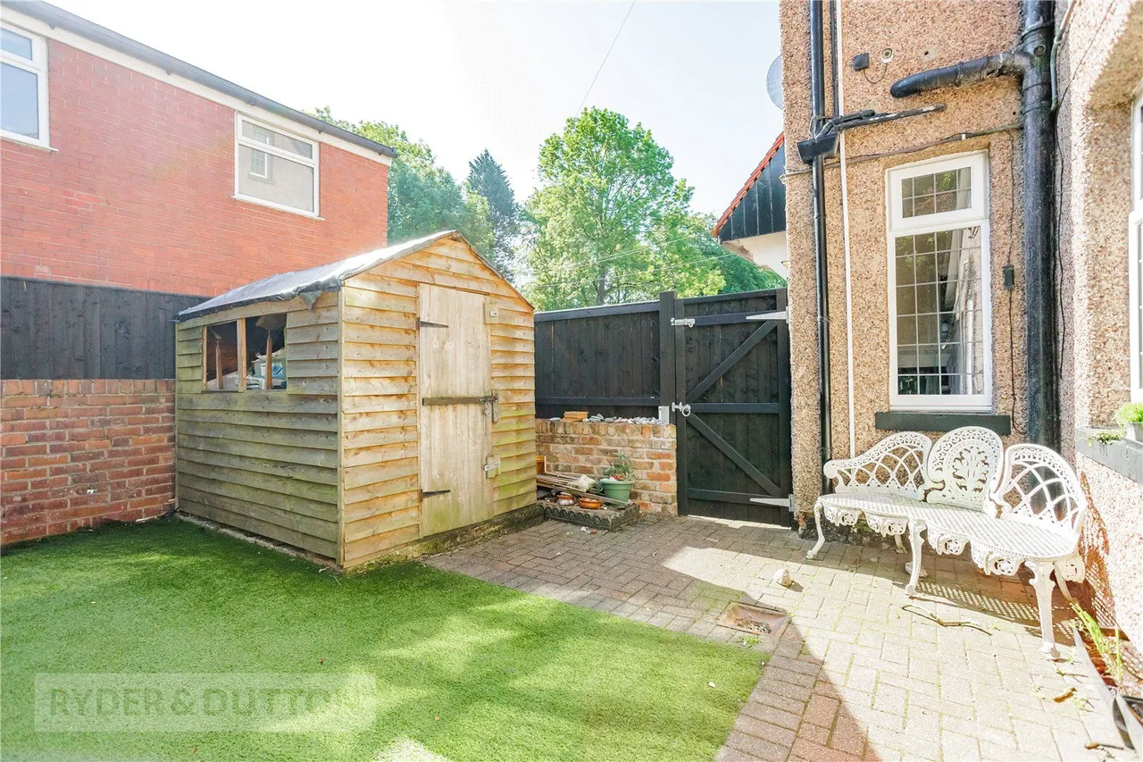 Currier Lane, Ashton-under-Lyne, OL6, photo 28