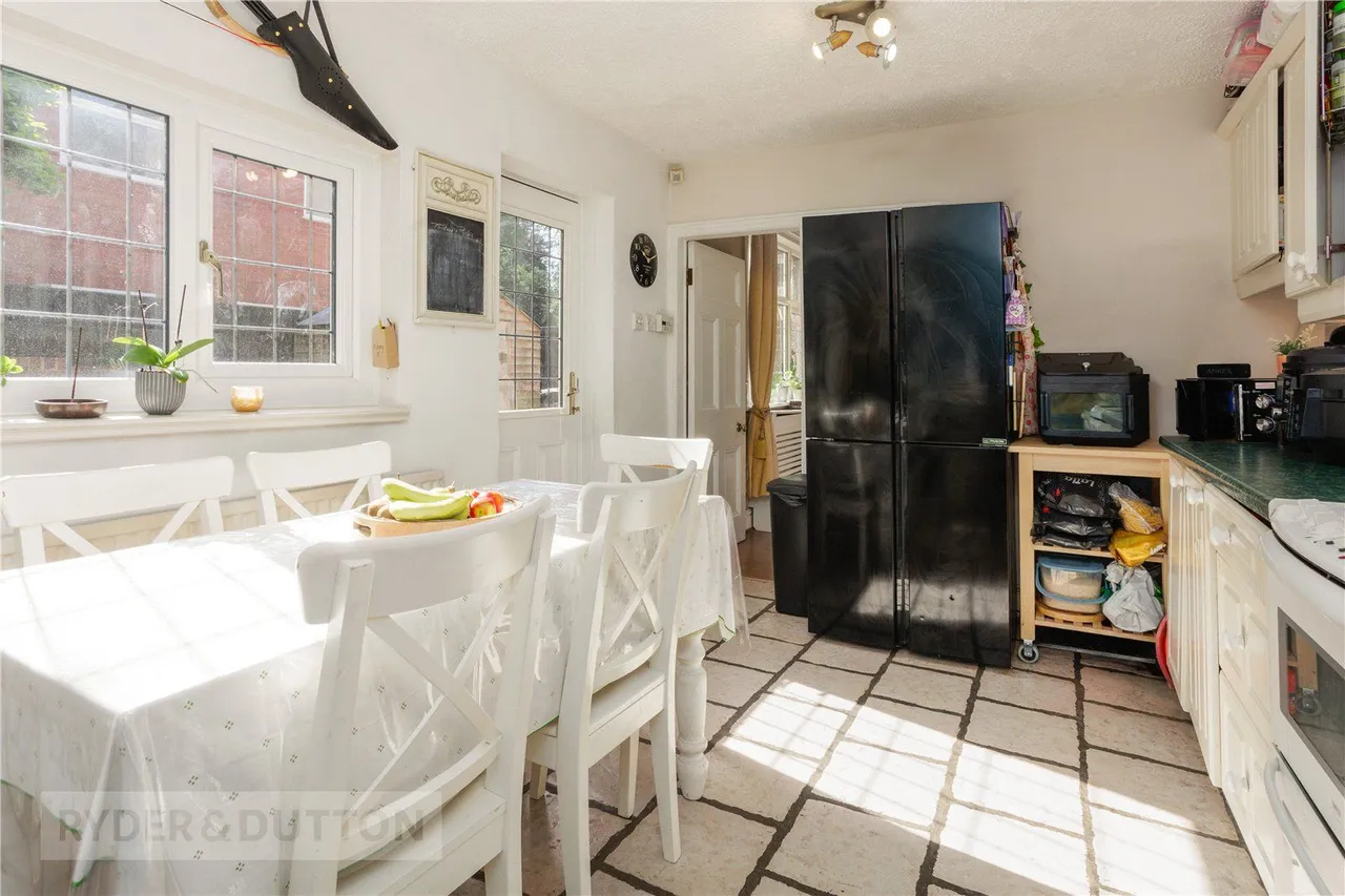Currier Lane, Ashton-under-Lyne, OL6, photo 9