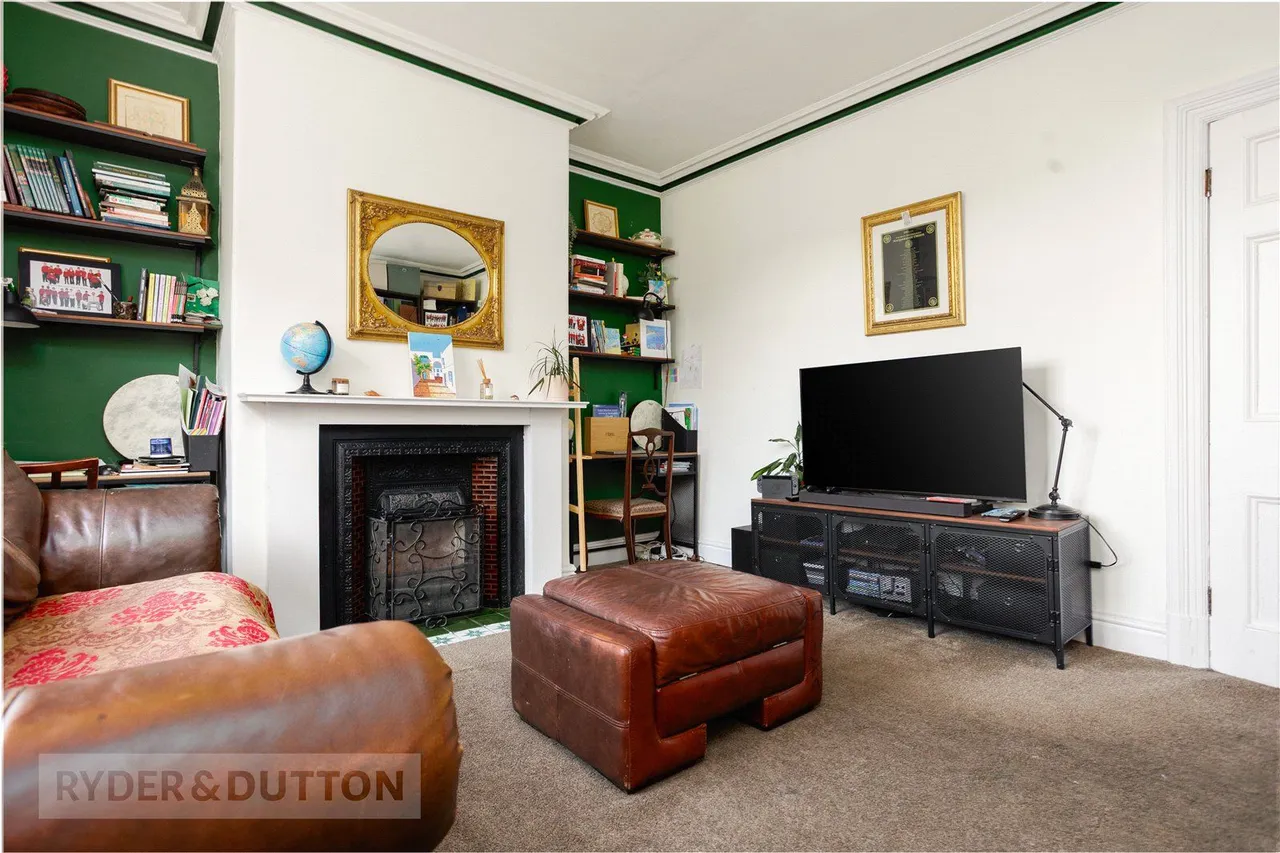 Currier Lane, Ashton-under-Lyne, OL6, photo 5