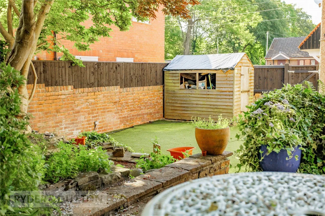 Currier Lane, Ashton-under-Lyne, OL6, photo 30