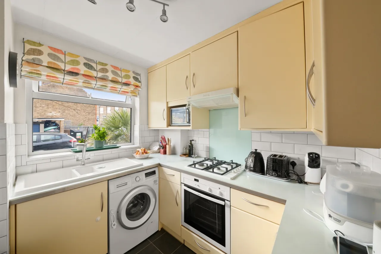Cambridge Road, Hanwell, W7 3PD, photo 3