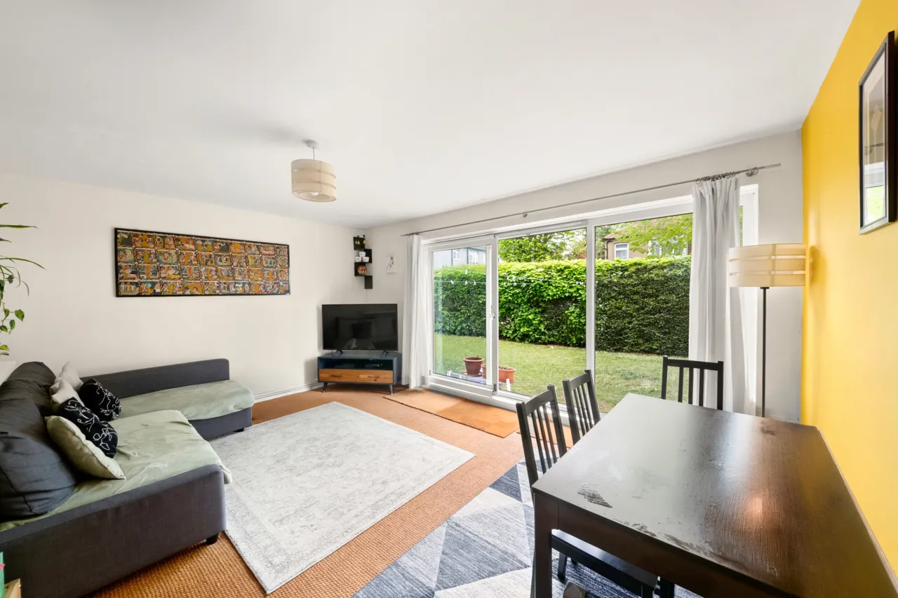 Cambridge Road, Hanwell, W7 3PD, photo 2