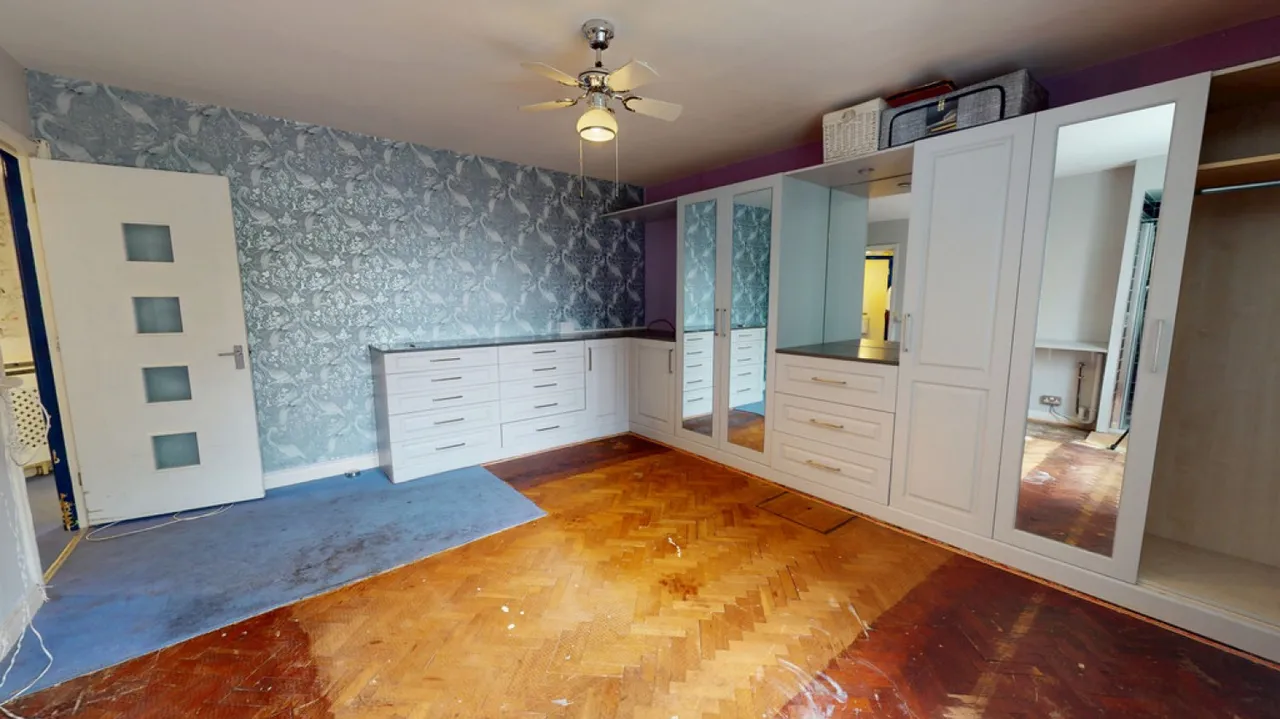Cambray Court, photo 8