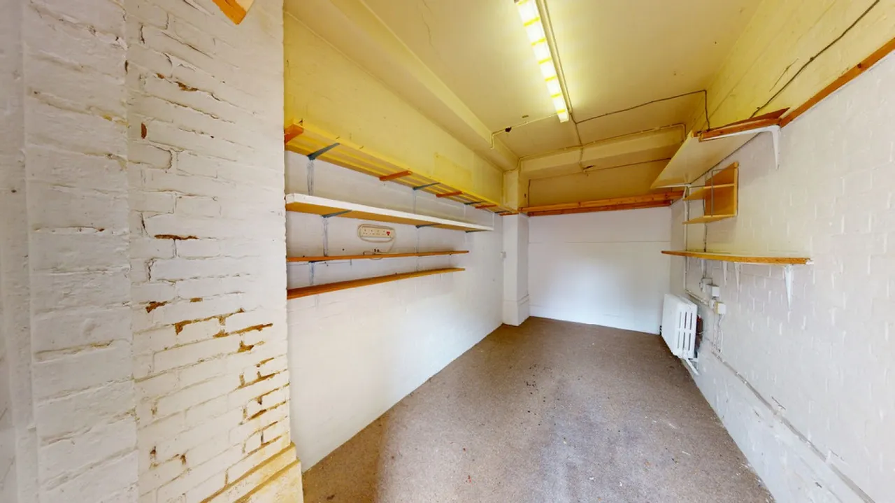 Cambray Court, photo 6