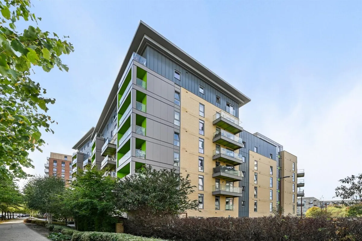 Lakeside Drive, Park Royal, NW10, photo 12