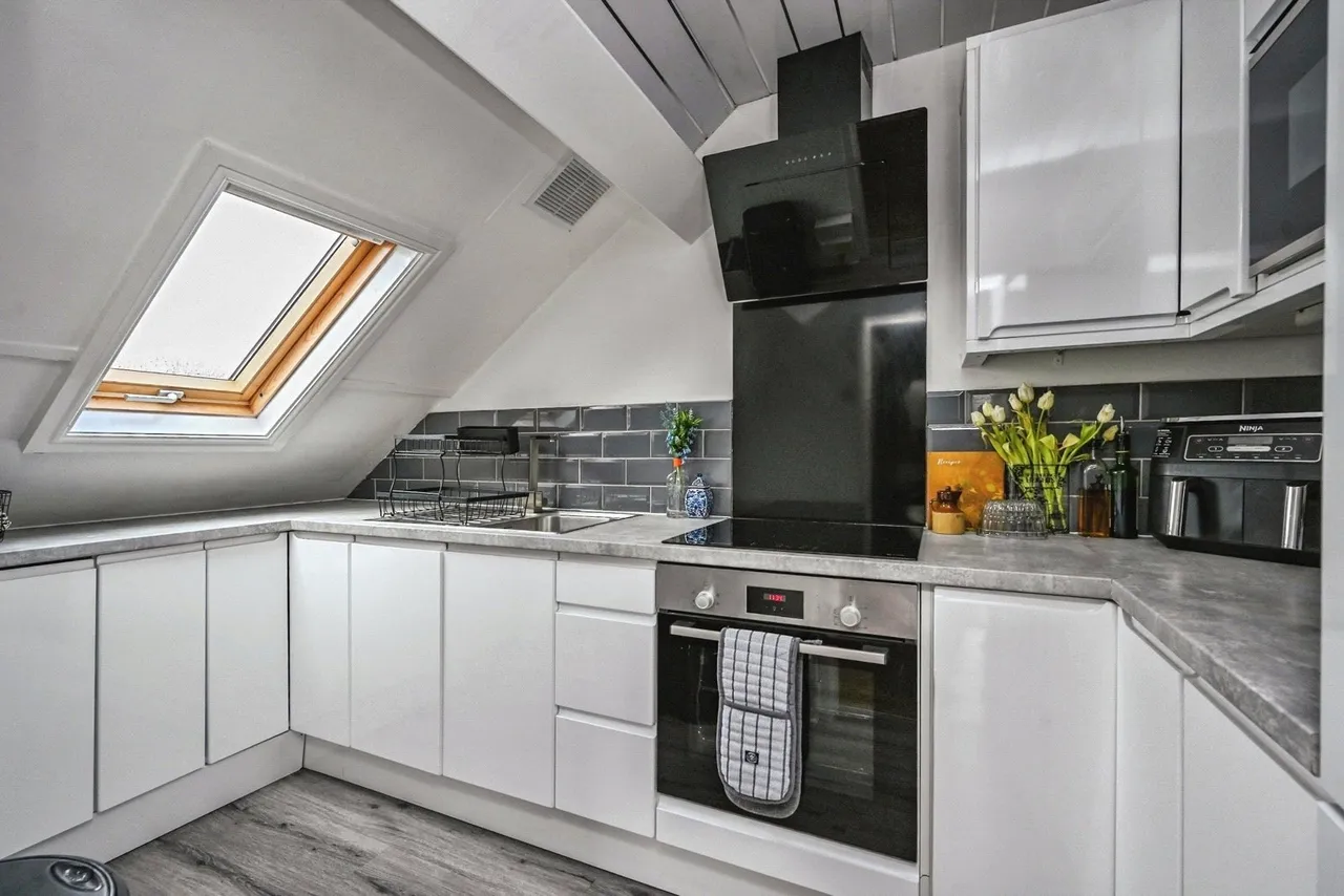 Salisbury Road, Cressington Park, L19, photo 31