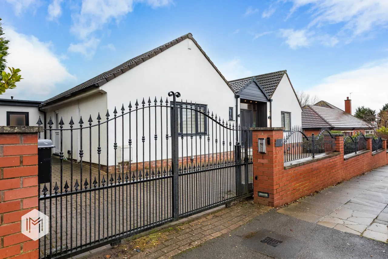 Mile Lane, BURY, Bury, BL8 2DS, photo 8