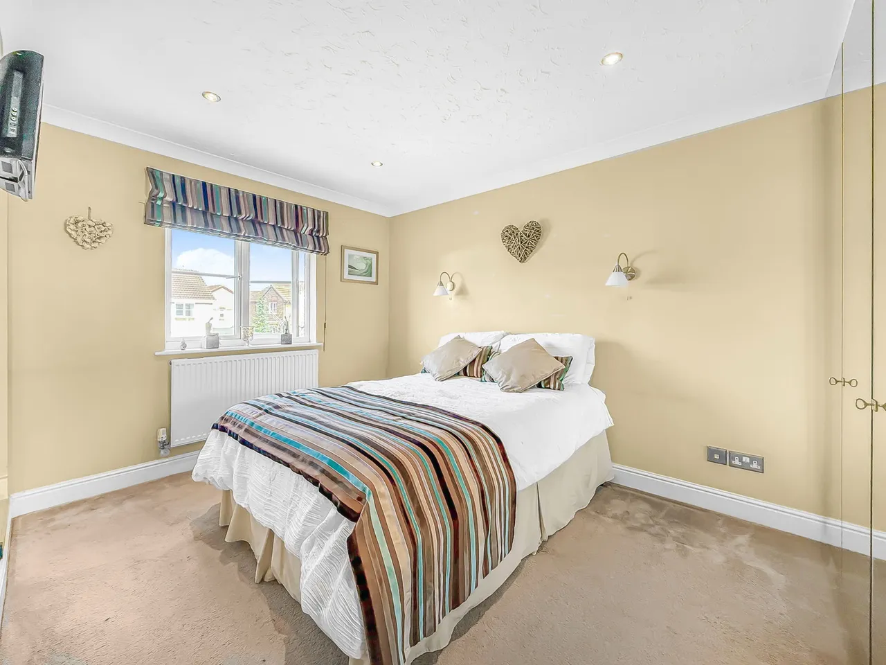 Middle Combe Drive, Roundswell, Barnstaple, North Devon, photo 8